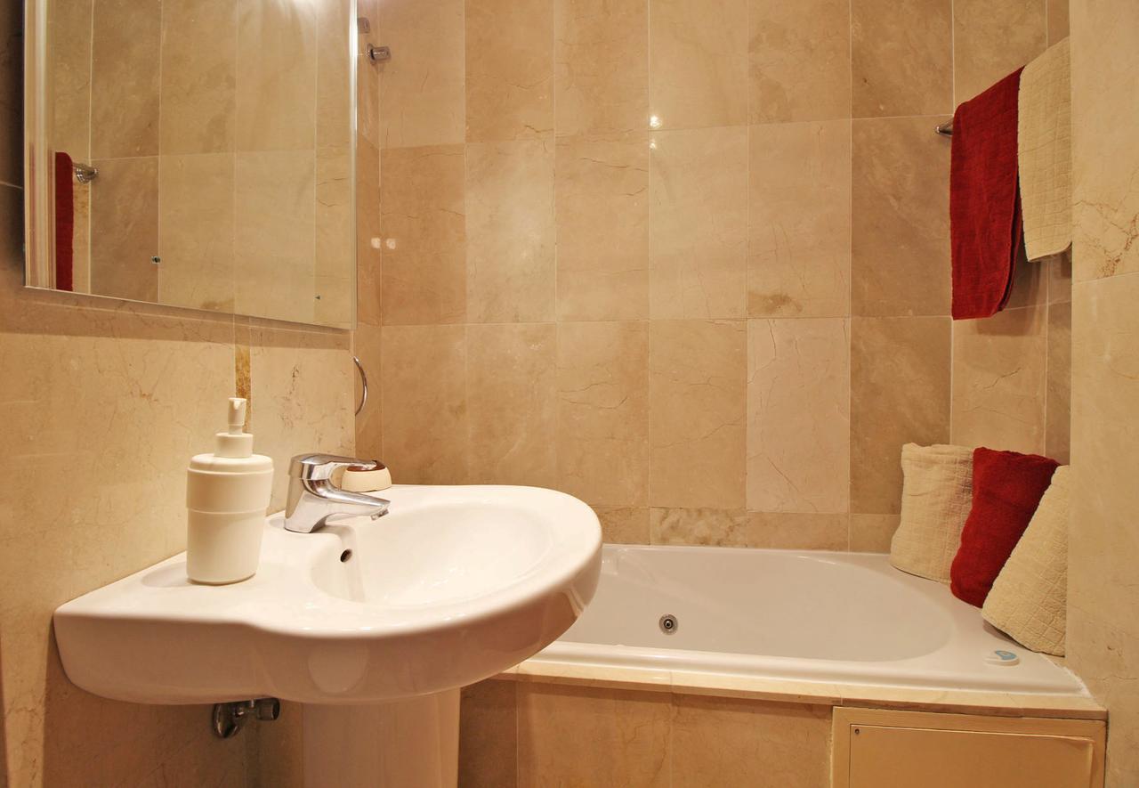 Del Parque Flats - Cervantes มาลากา ภายนอก รูปภาพ