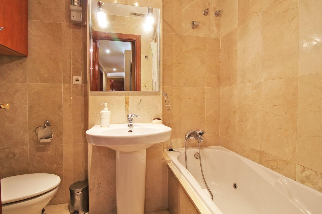 Del Parque Flats - Cervantes มาลากา ภายนอก รูปภาพ
